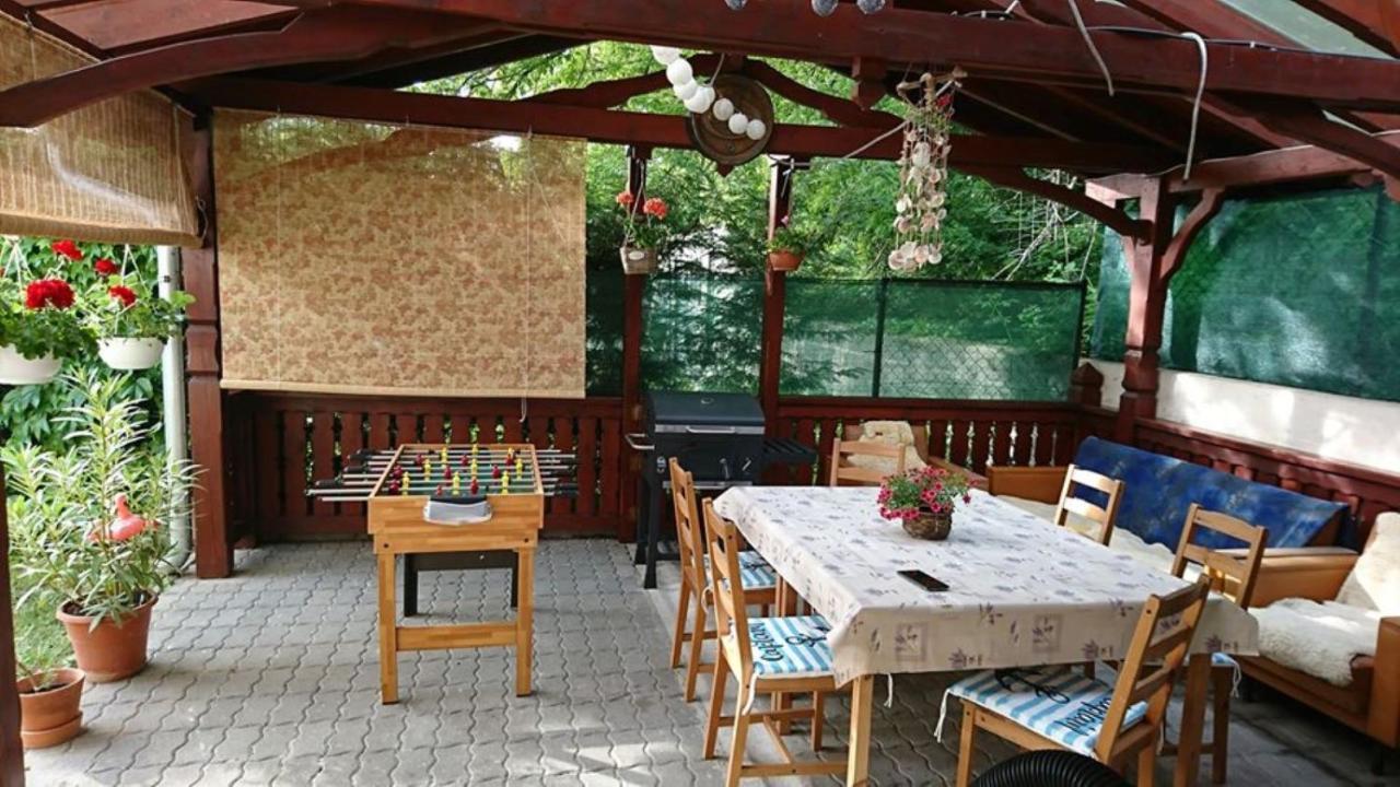 Liliána Vendégház Balatonfůzfő Exterior foto