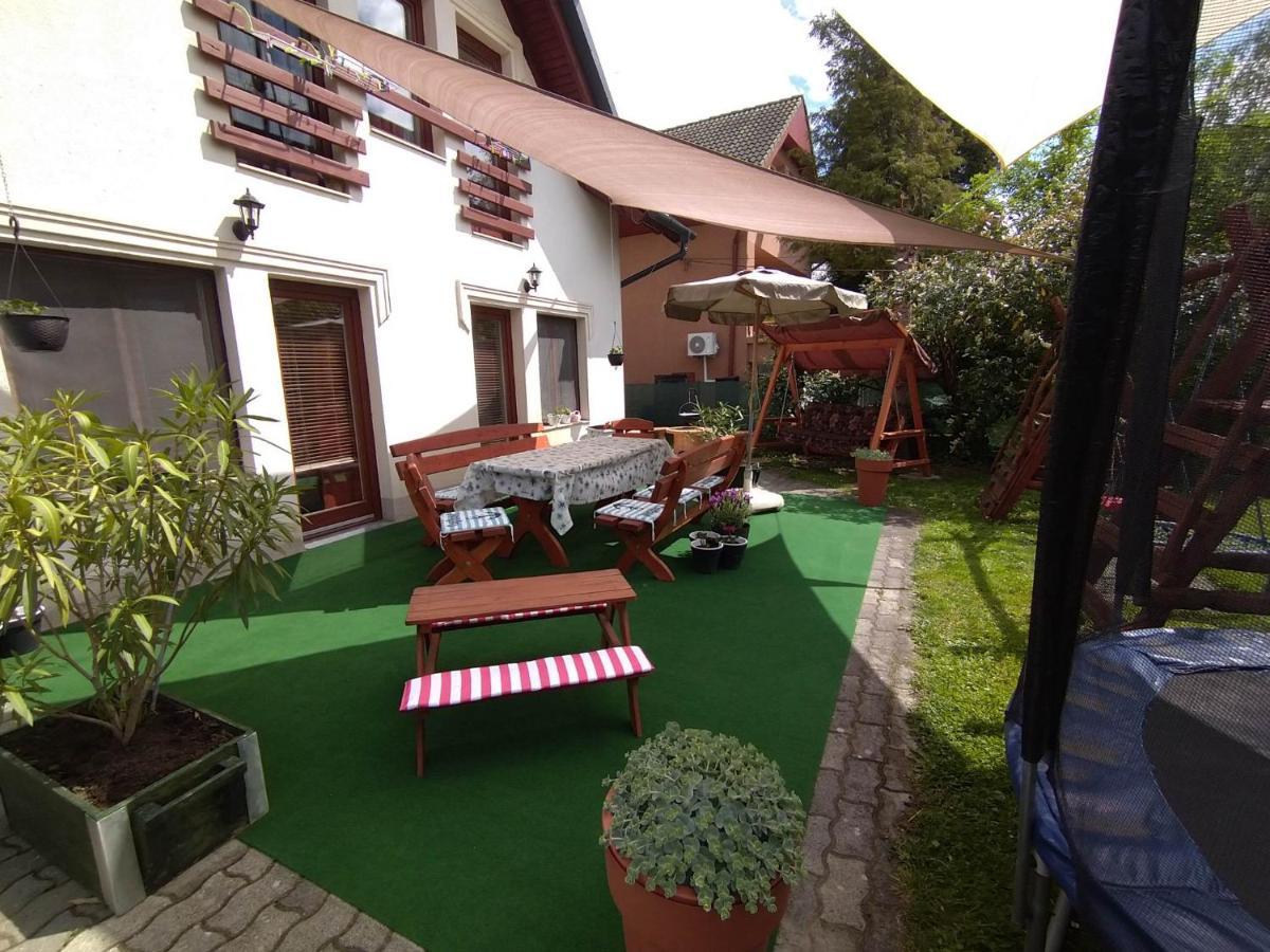 Liliána Vendégház Balatonfůzfő Exterior foto