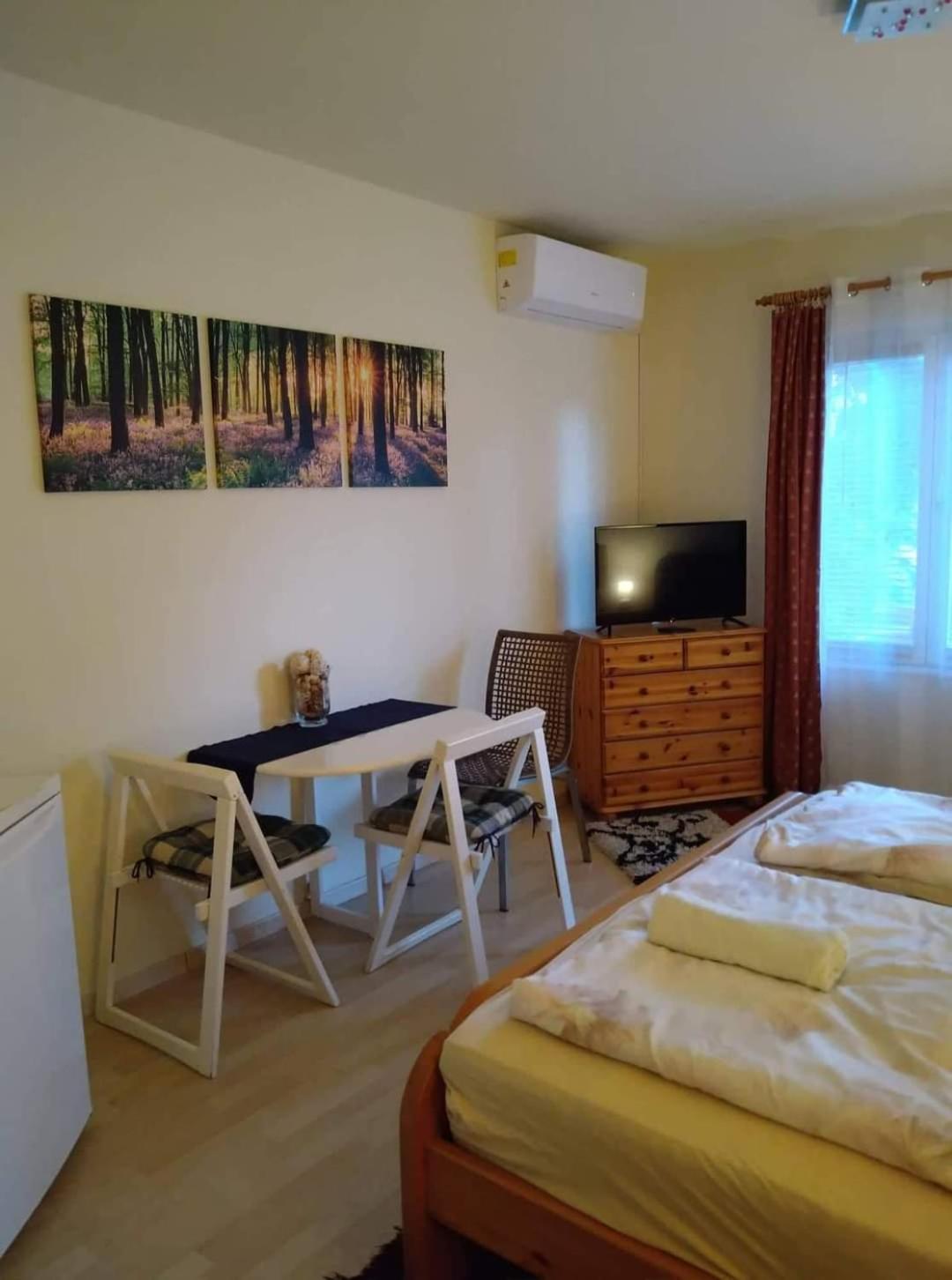 Liliána Vendégház Balatonfůzfő Habitación foto