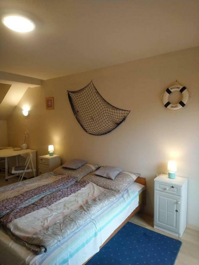 Liliána Vendégház Balatonfůzfő Exterior foto