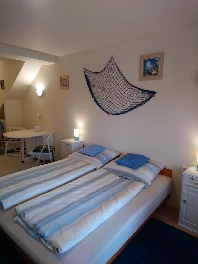 Liliána Vendégház Balatonfůzfő Exterior foto
